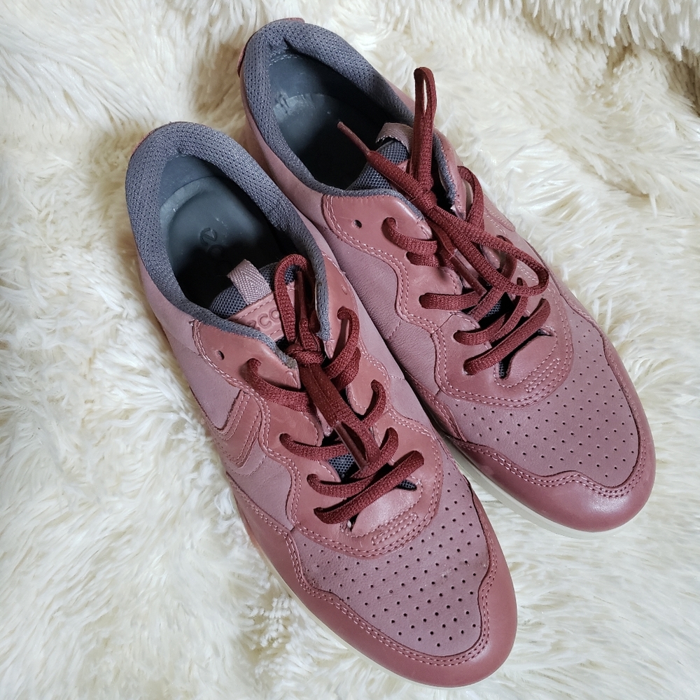 NWOT ECCO GENNA PINK low top Colorful SNEAKERS